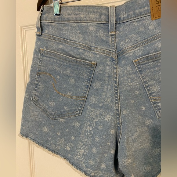NWT Levi's Canadiana High Rise 3" Shorts Size 10 - Picture 7 of 14